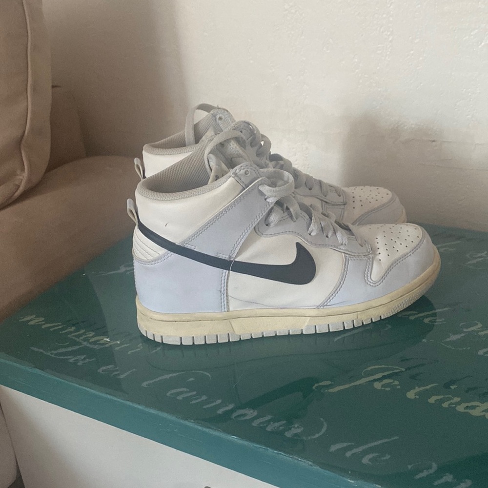 Used 5.5 Youth Nike High rise dunks (Light blue)
